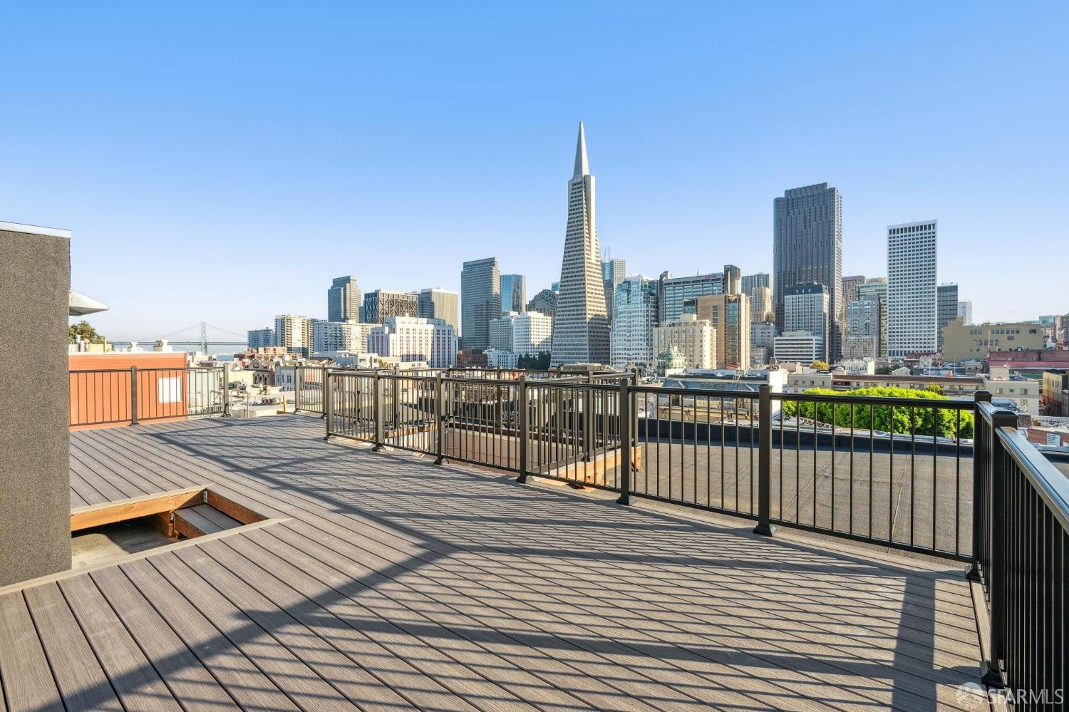 Detail Gallery Image 23 of 28 For 31 Romolo Pl, San Francisco,  CA 94133 - 2 Beds | 1 Baths