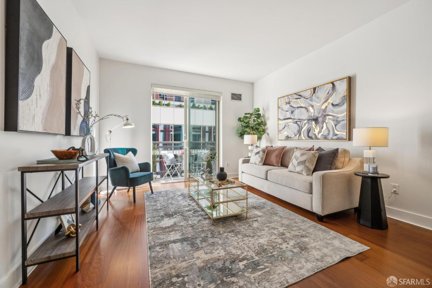 Detail Gallery Image 1 of 29 For 50 Lansing St #403,  San Francisco,  CA 94105 - 2 Beds | 2 Baths