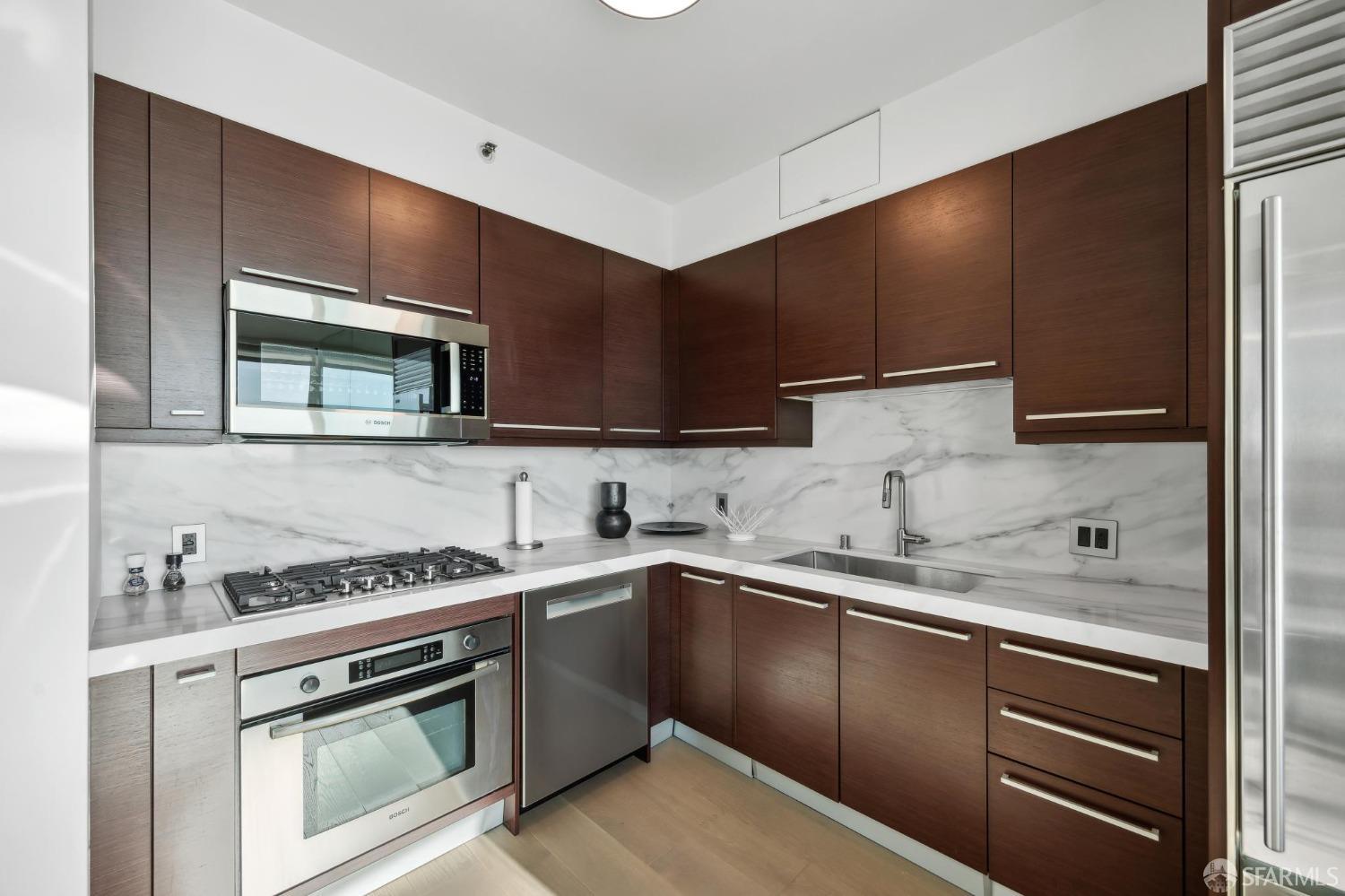 Detail Gallery Image 14 of 44 For 425 1st St #4404,  San Francisco,  CA 94105 - 1 Beds | 1 Baths