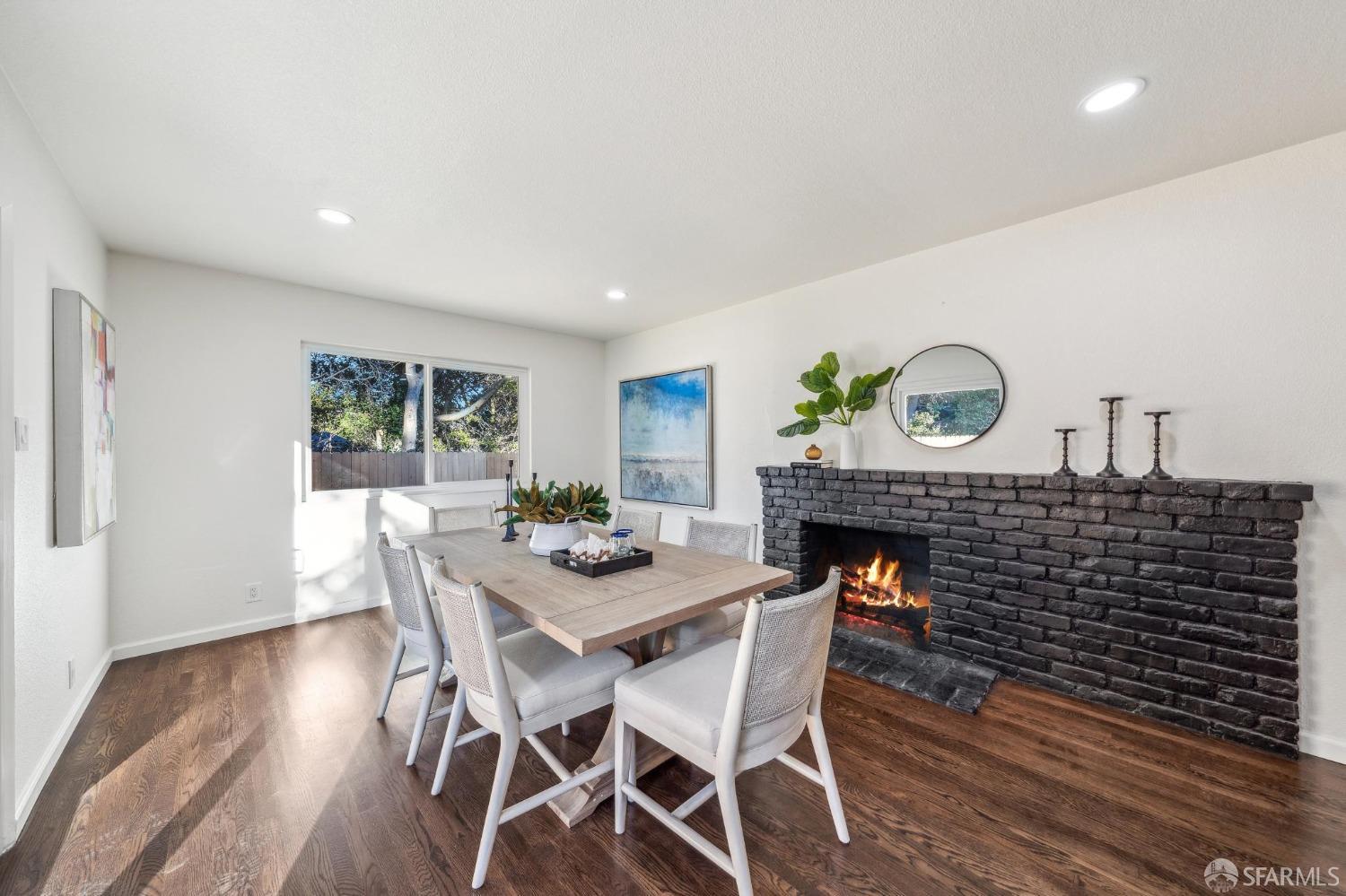 Detail Gallery Image 16 of 36 For 2911 Cindy Ct, El Sobrante,  CA 94803 - 3 Beds | 2 Baths