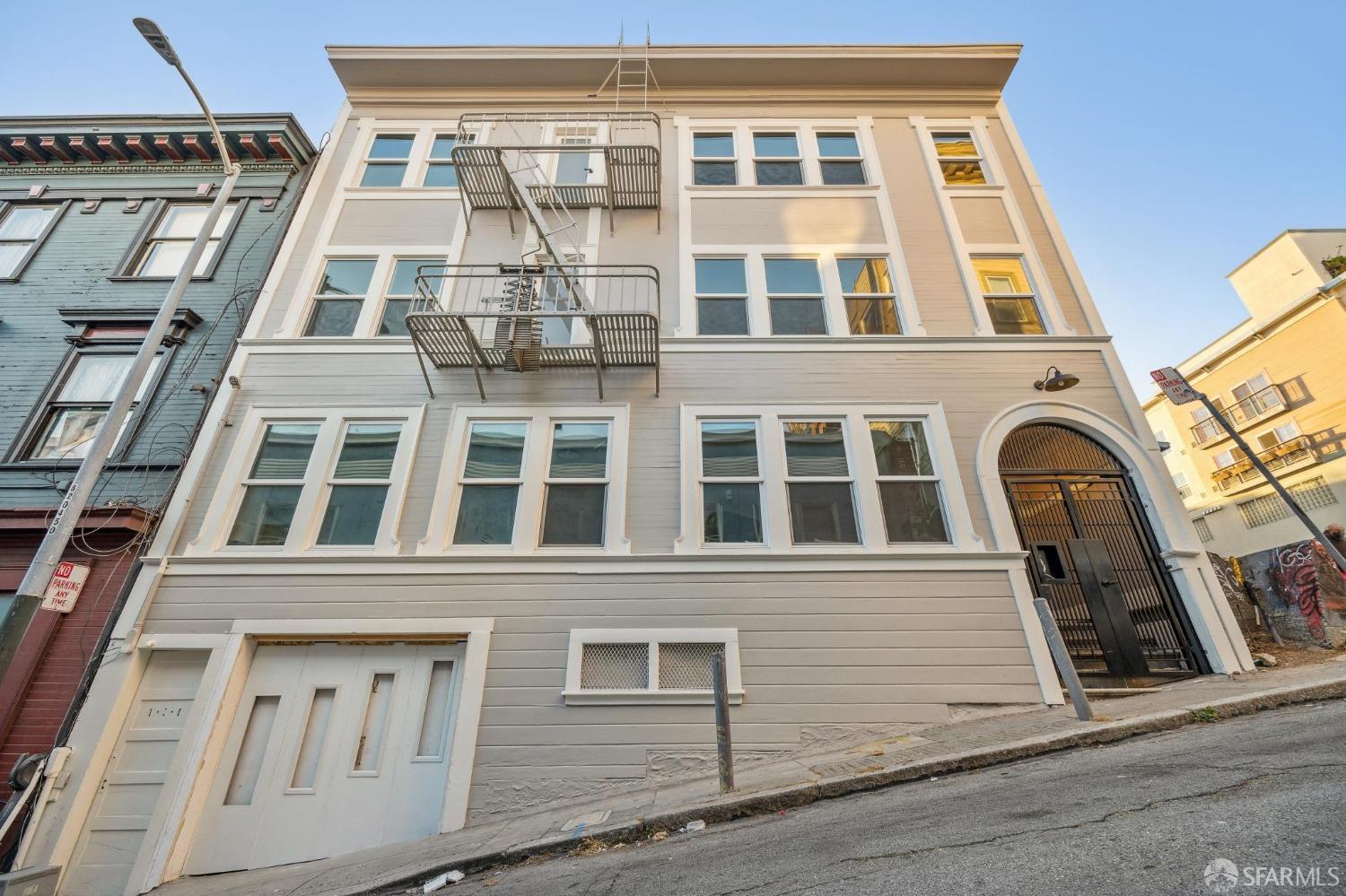 Detail Gallery Image 28 of 28 For 31 Romolo Pl, San Francisco,  CA 94133 - 2 Beds | 1 Baths