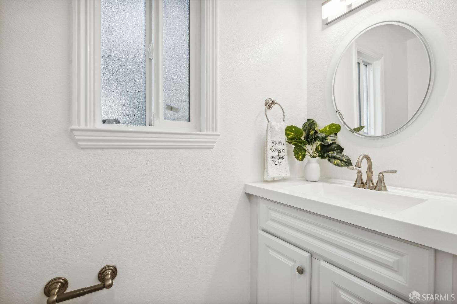 Detail Gallery Image 30 of 49 For 2 Hawkins Ln, San Francisco,  CA 94124 - 3 Beds | 2/1 Baths