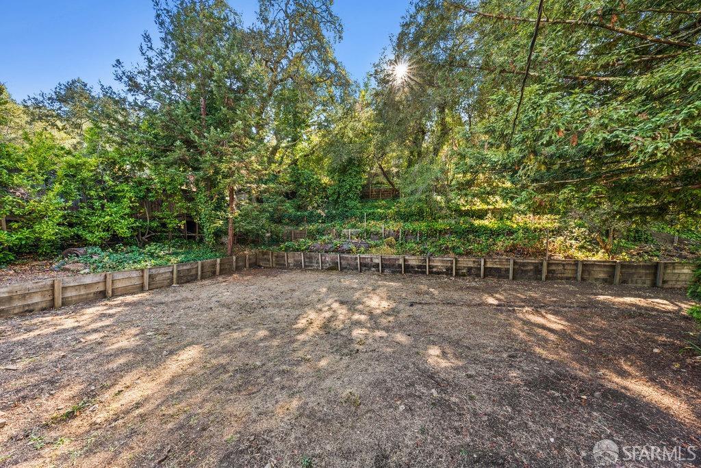 Detail Gallery Image 79 of 98 For 12 Rose Ln, Orinda,  CA 94563 - 2 Beds | 1 Baths