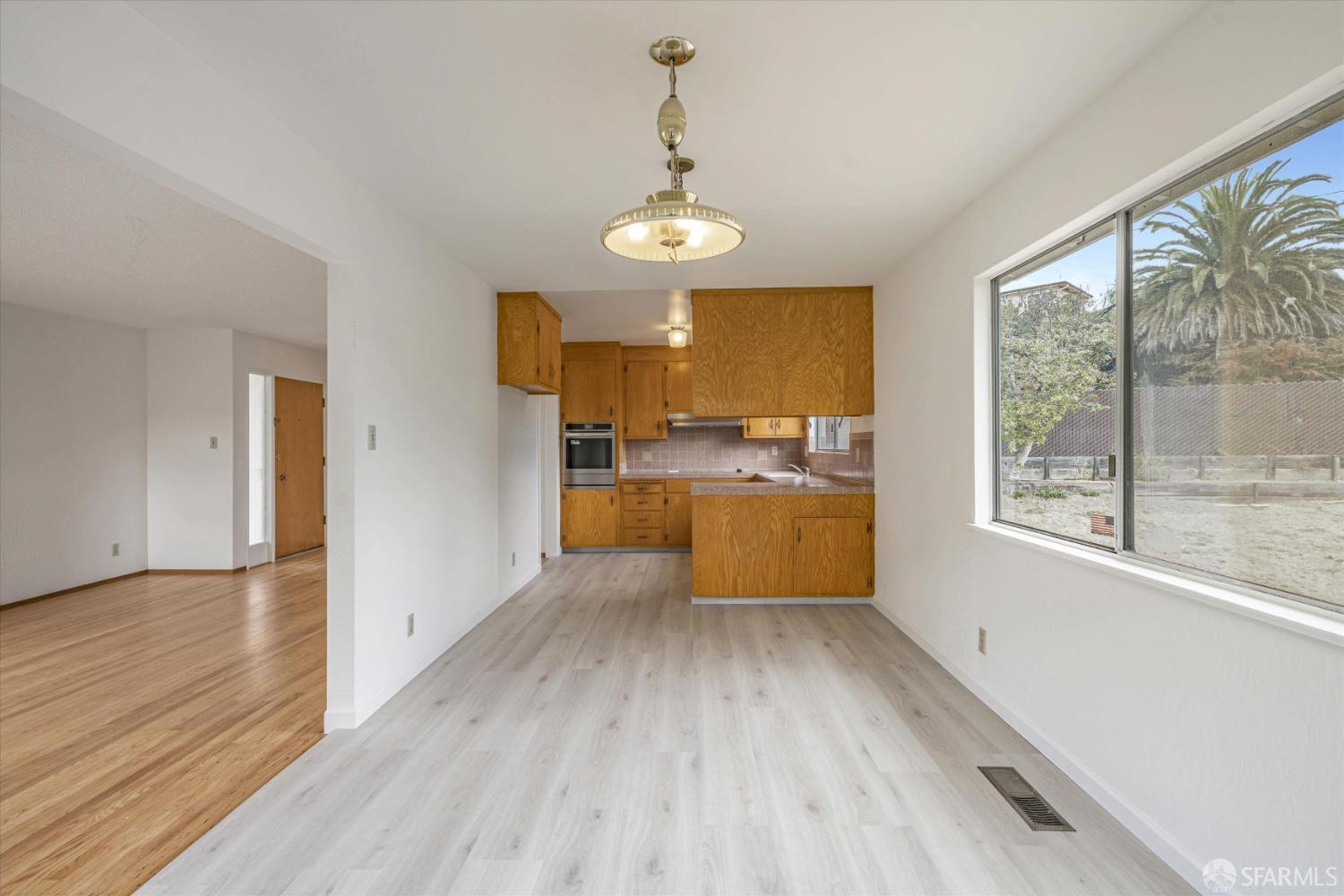 Detail Gallery Image 9 of 22 For 2814 Moyers Rd, San Pablo,  CA 94806 - 3 Beds | 2 Baths