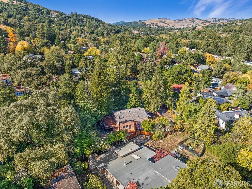 Detail Gallery Image 91 of 98 For 12 Rose Ln, Orinda,  CA 94563 - 2 Beds | 1 Baths