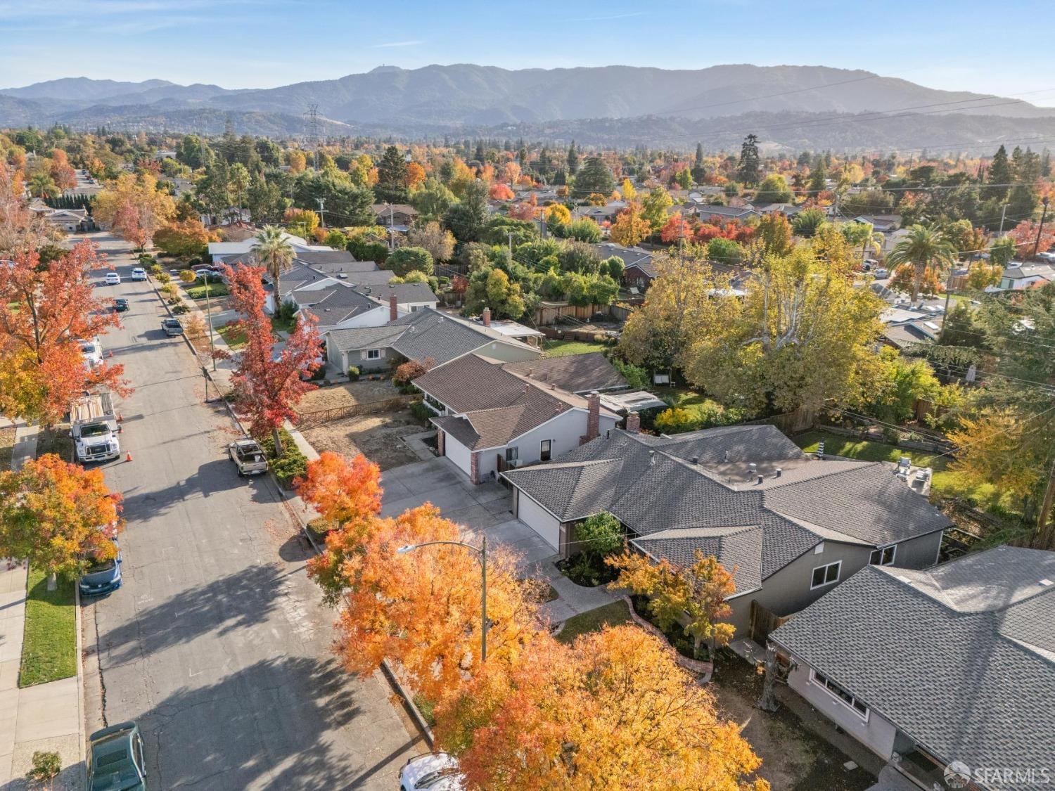 Detail Gallery Image 40 of 42 For 4053 Woodford Dr, San Jose,  CA 95124 - 4 Beds | 2 Baths