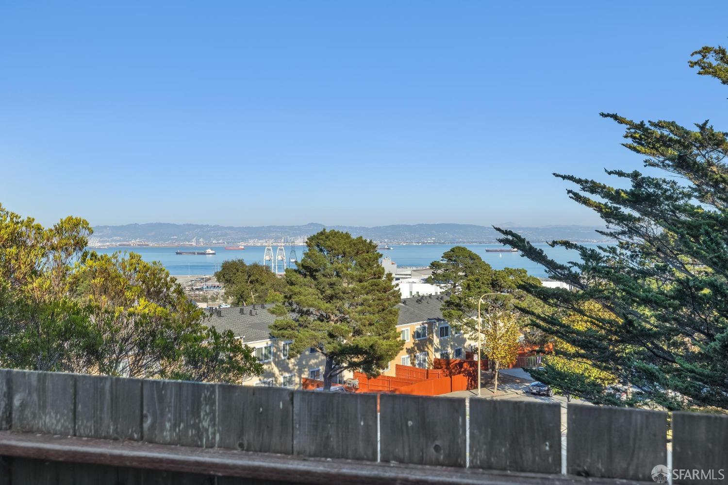 Detail Gallery Image 39 of 49 For 2 Hawkins Ln, San Francisco,  CA 94124 - 3 Beds | 2/1 Baths