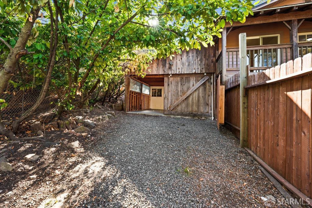 Detail Gallery Image 73 of 98 For 12 Rose Ln, Orinda,  CA 94563 - 2 Beds | 1 Baths