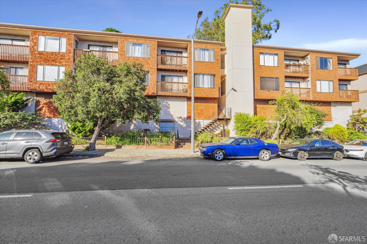 Detail Gallery Image 32 of 33 For 380 Monterey Blvd #210,  San Francisco,  CA 94131 - 3 Beds | 2 Baths