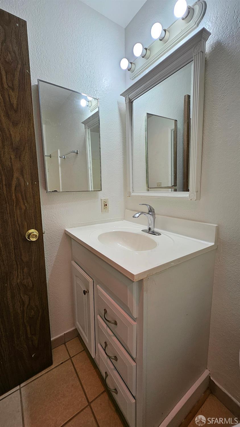 Detail Gallery Image 15 of 19 For 2011 Market Ave #324,  San Pablo,  CA 94806 - 1 Beds | 1 Baths