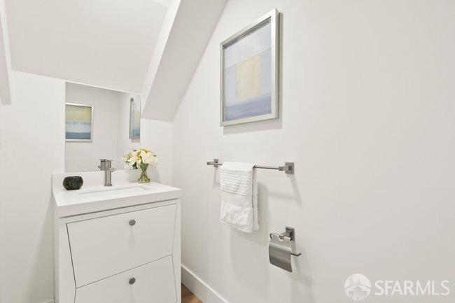 Detail Gallery Image 31 of 45 For 164 Skyline Dr, Daly City,  CA 94015 - 3 Beds | 2/1 Baths