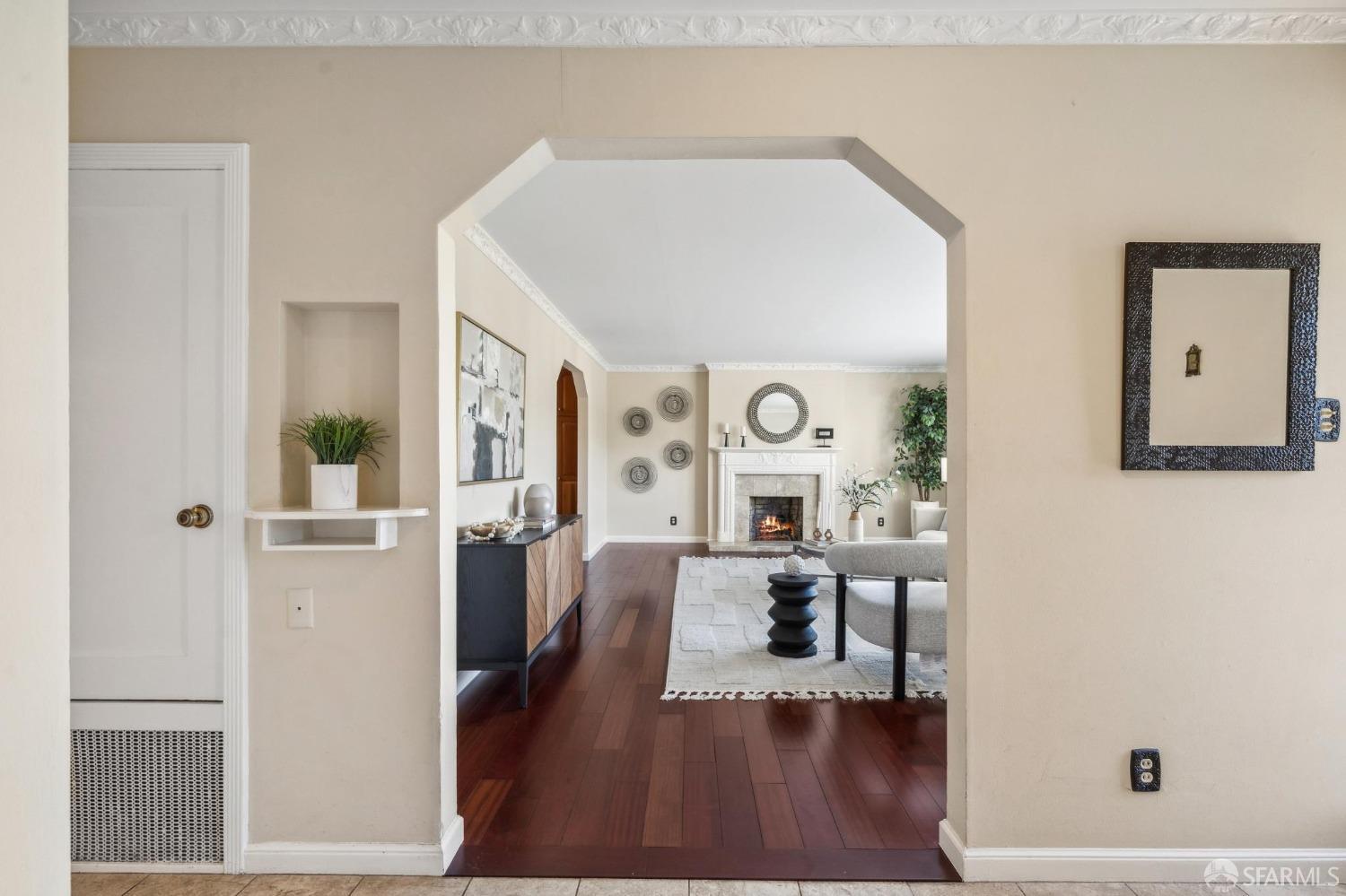 Detail Gallery Image 2 of 50 For 69 San Jacinto Way, San Francisco,  CA 94127 - 3 Beds | 2/1 Baths