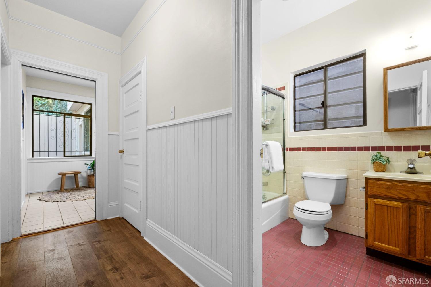 Detail Gallery Image 37 of 76 For 1121 Montgomery St, San Francisco,  CA 94133 - – Beds | – Baths