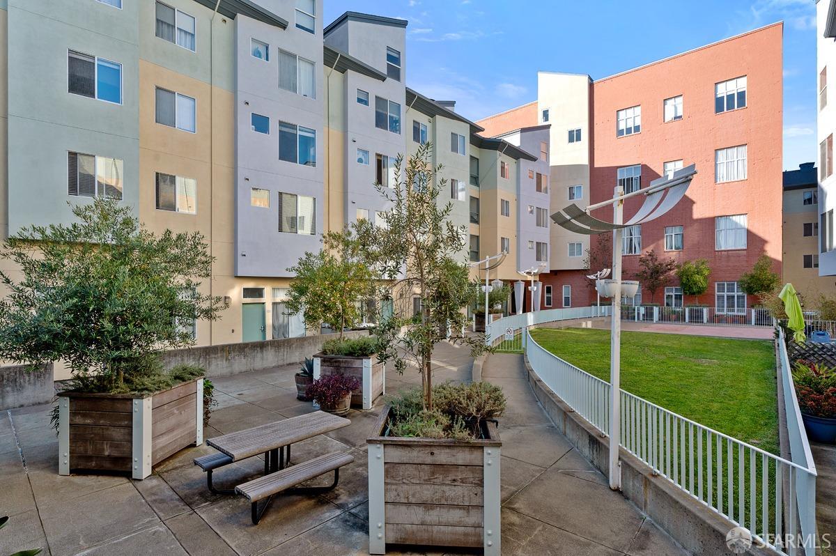 Detail Gallery Image 21 of 21 For 1330 Stevenson St #C201,  San Francisco,  CA 94103 - 2 Beds | 1 Baths