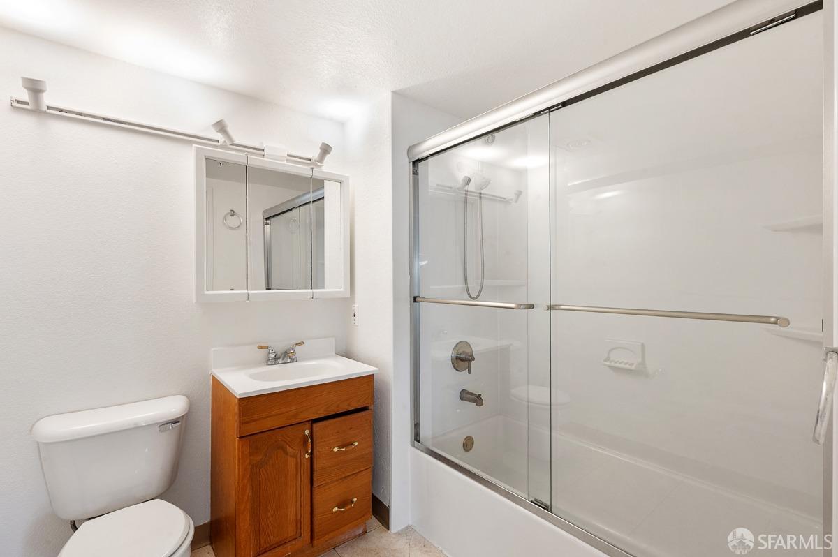 Detail Gallery Image 17 of 21 For 1330 Stevenson St #C201,  San Francisco,  CA 94103 - 2 Beds | 1 Baths