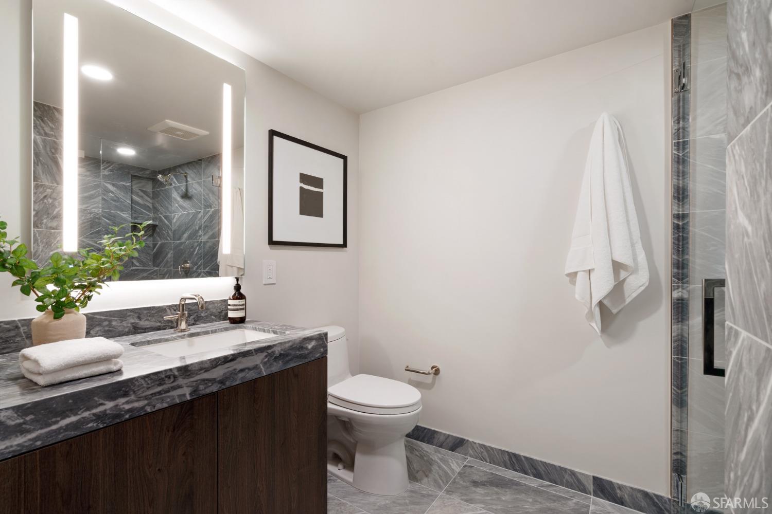 Detail Gallery Image 15 of 39 For 2525 Van Ness Ave #201,  San Francisco,  CA 94109 - 2 Beds | 2/1 Baths