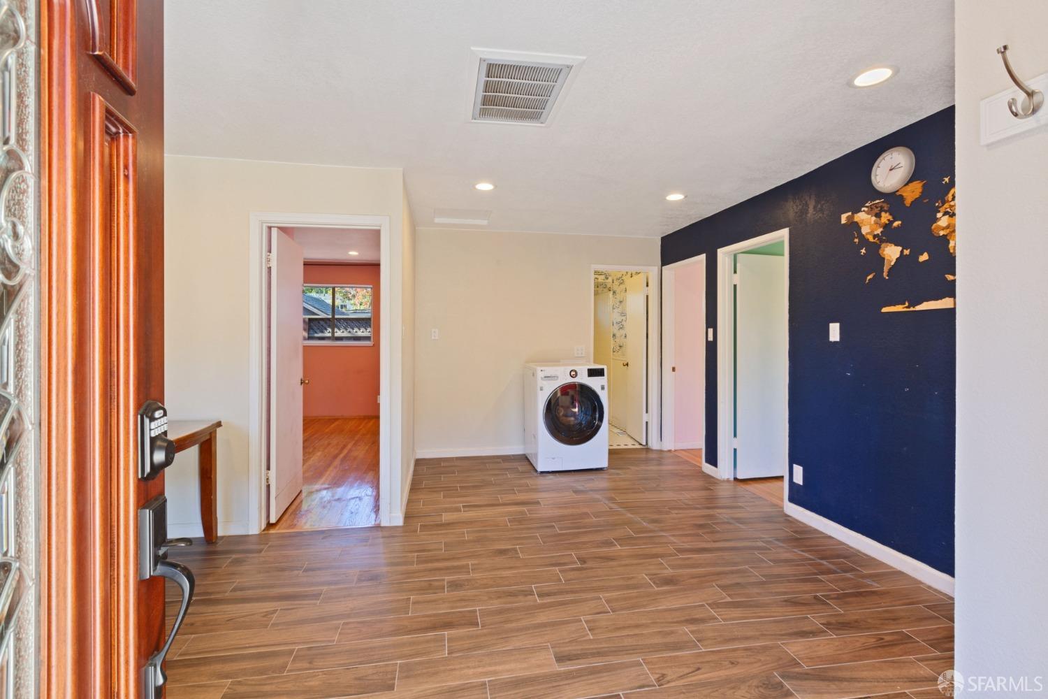 Detail Gallery Image 11 of 35 For 3135 Alameda De Las Pulgas, Menlo Park,  CA 94025 - 3 Beds | 2 Baths