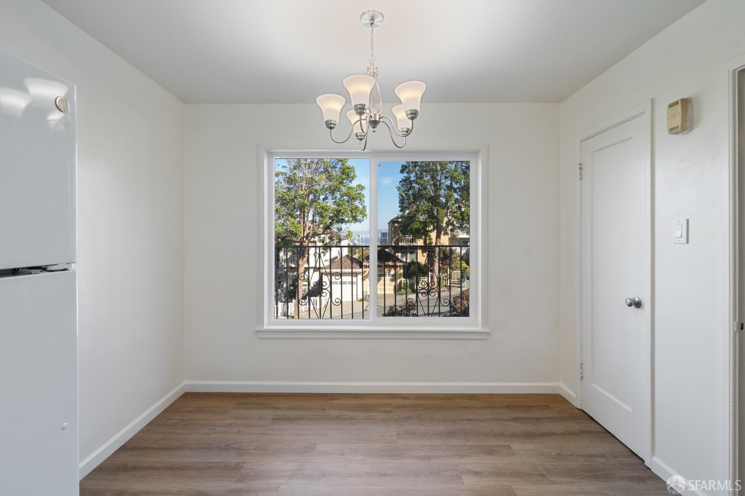 Detail Gallery Image 17 of 32 For 1433 Innes Ave, San Francisco,  CA 94124 - 2 Beds | 2 Baths