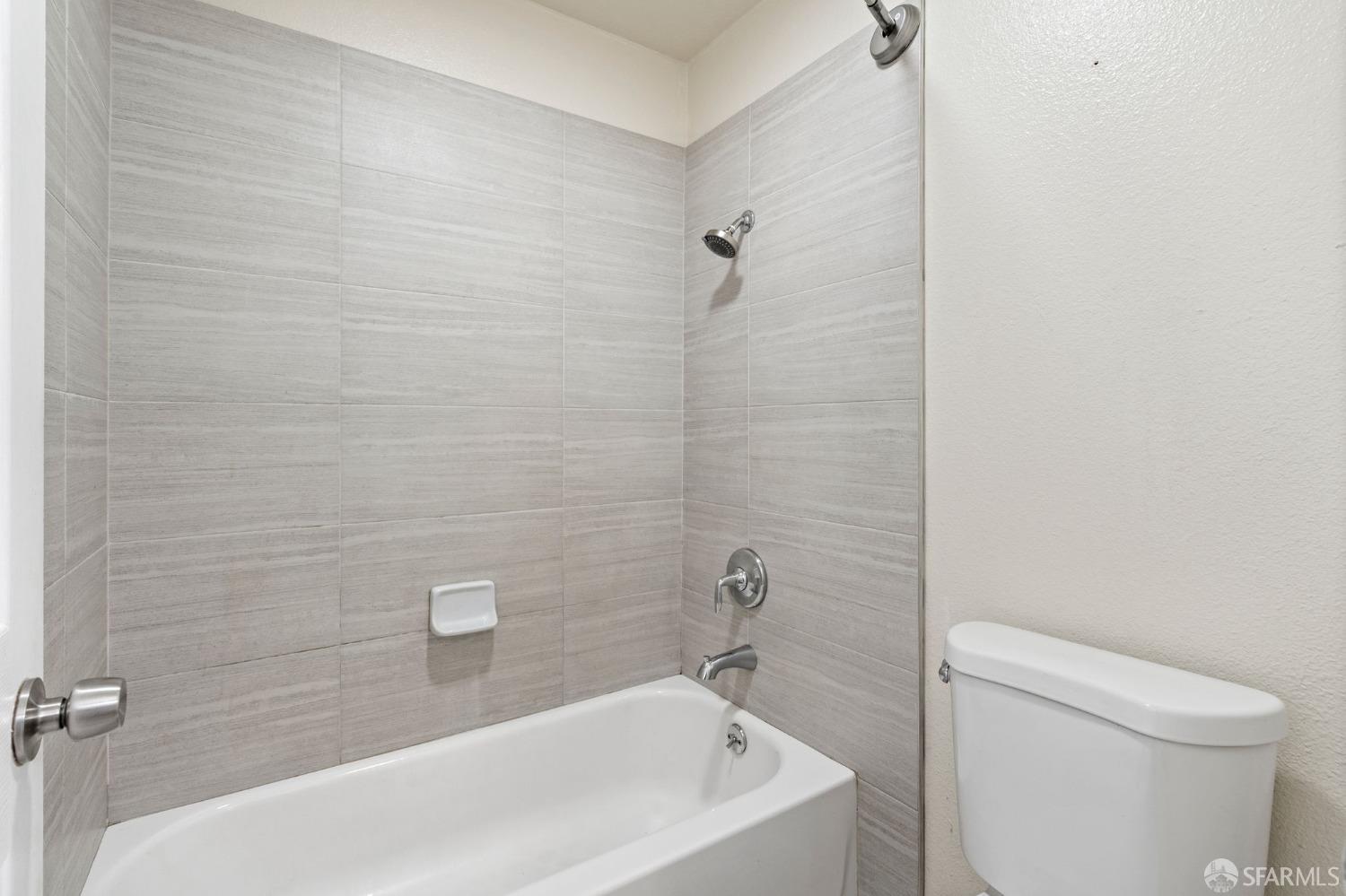 Detail Gallery Image 16 of 44 For 377 Mandarin Dr #301,  Daly City,  CA 94015 - 1 Beds | 1 Baths