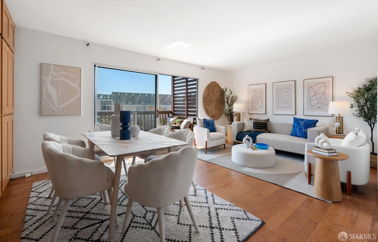 Detail Gallery Image 2 of 43 For 35 Western Shore Ln #5,  San Francisco,  CA 94115 - 2 Beds | 1 Baths