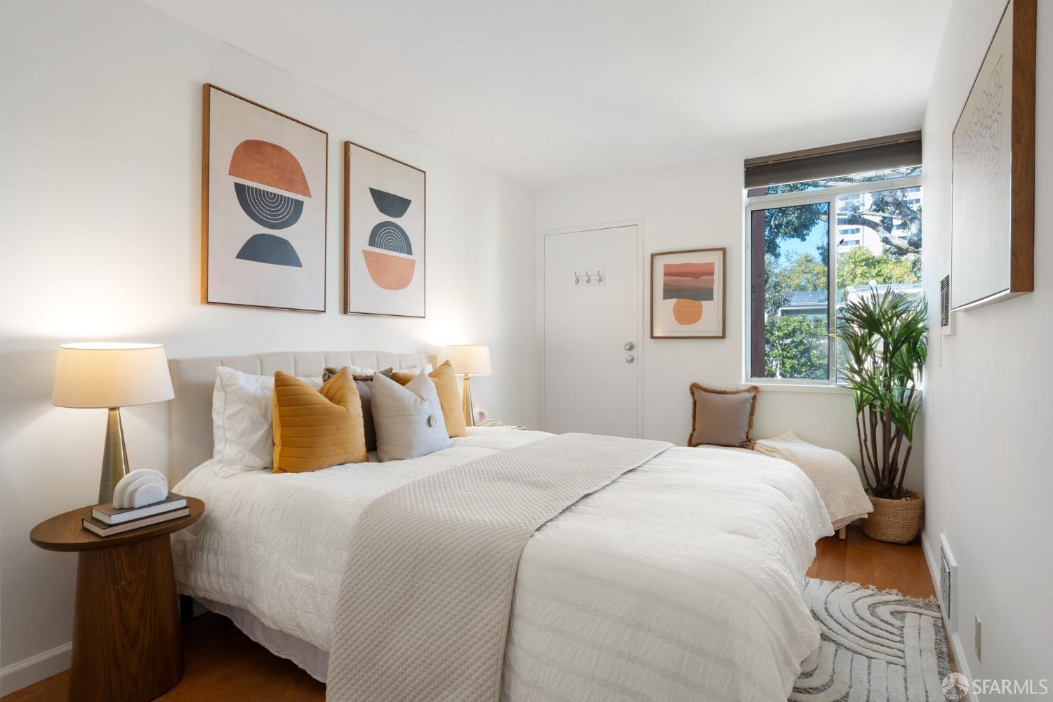 Detail Gallery Image 19 of 43 For 35 Western Shore Ln #5,  San Francisco,  CA 94115 - 2 Beds | 1 Baths