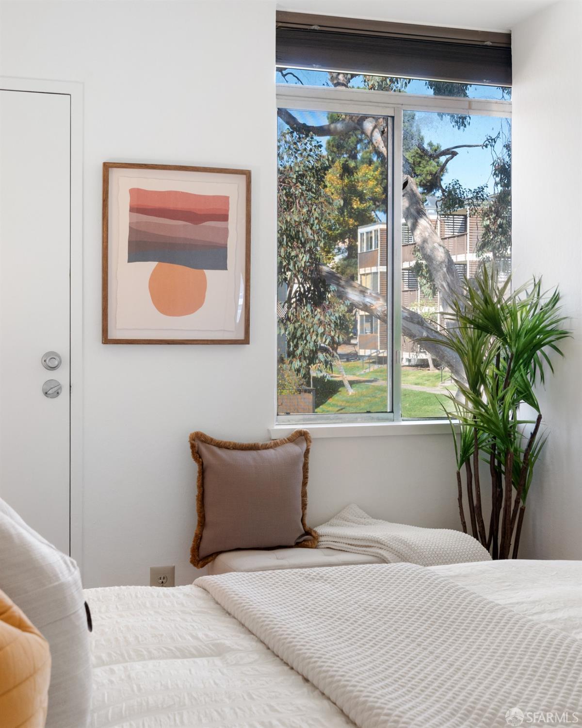 Detail Gallery Image 20 of 43 For 35 Western Shore Ln #5,  San Francisco,  CA 94115 - 2 Beds | 1 Baths