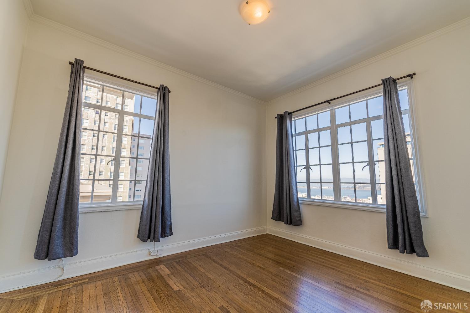 Detail Gallery Image 4 of 5 For 1298 Sacramento St #10,  San Francisco,  CA 94108 - 2 Beds | 2 Baths