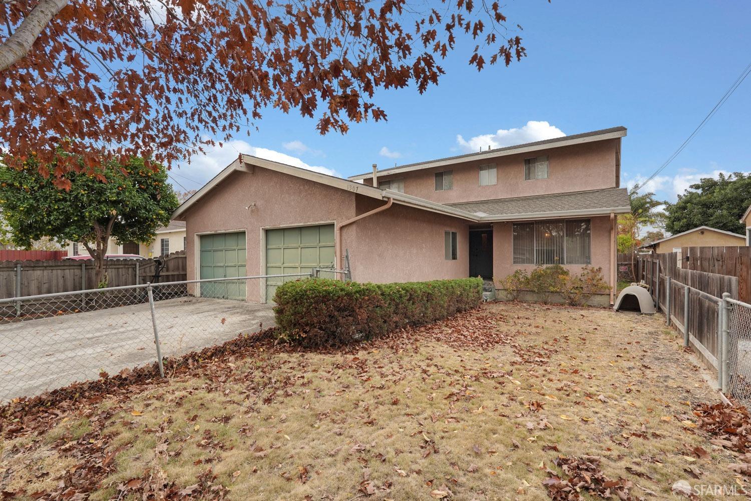 Detail Gallery Image 6 of 44 For 1307 Windermere Ave, Menlo Park,  CA 94025 - 4 Beds | 2/1 Baths