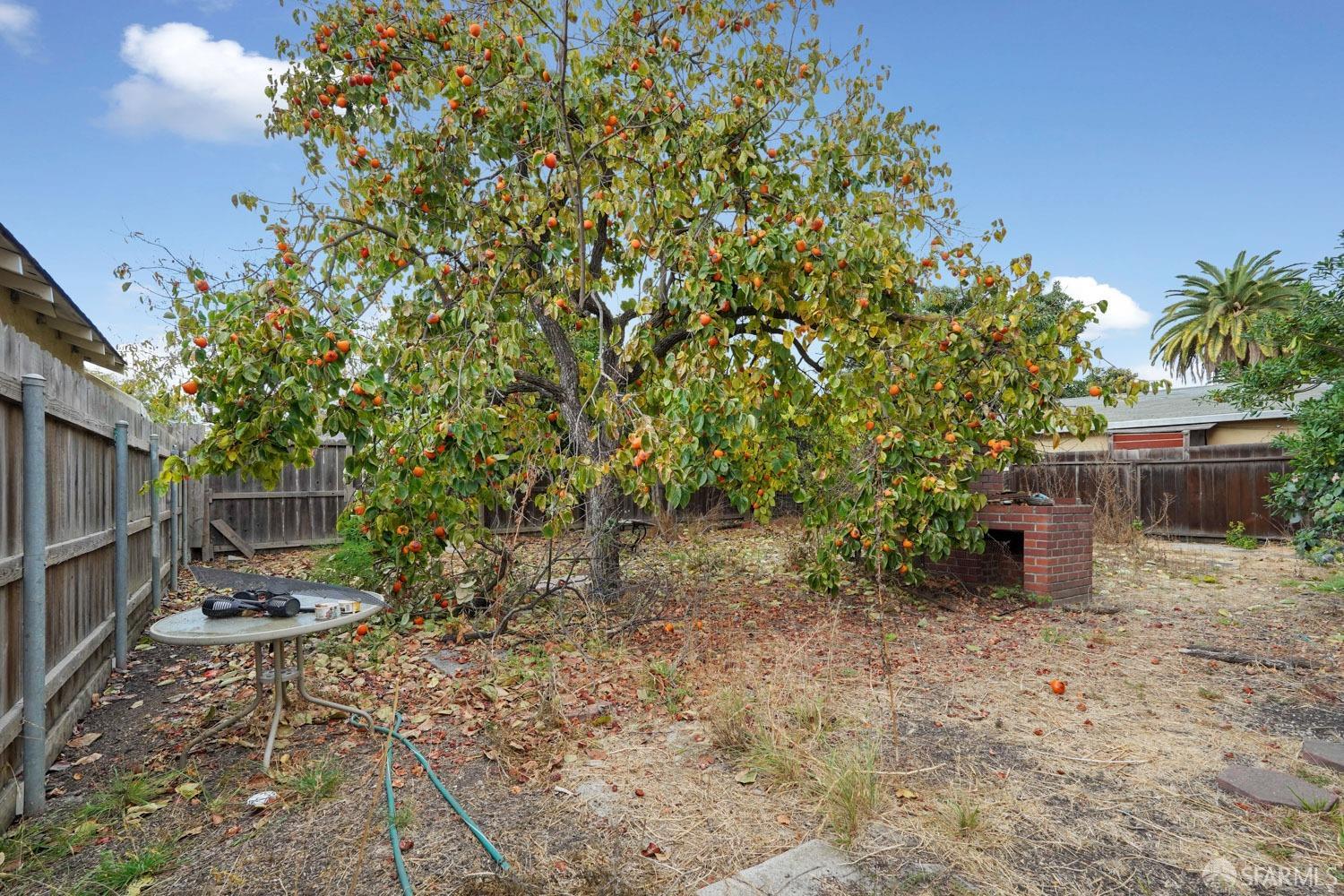 Detail Gallery Image 38 of 44 For 1307 Windermere Ave, Menlo Park,  CA 94025 - 4 Beds | 2/1 Baths