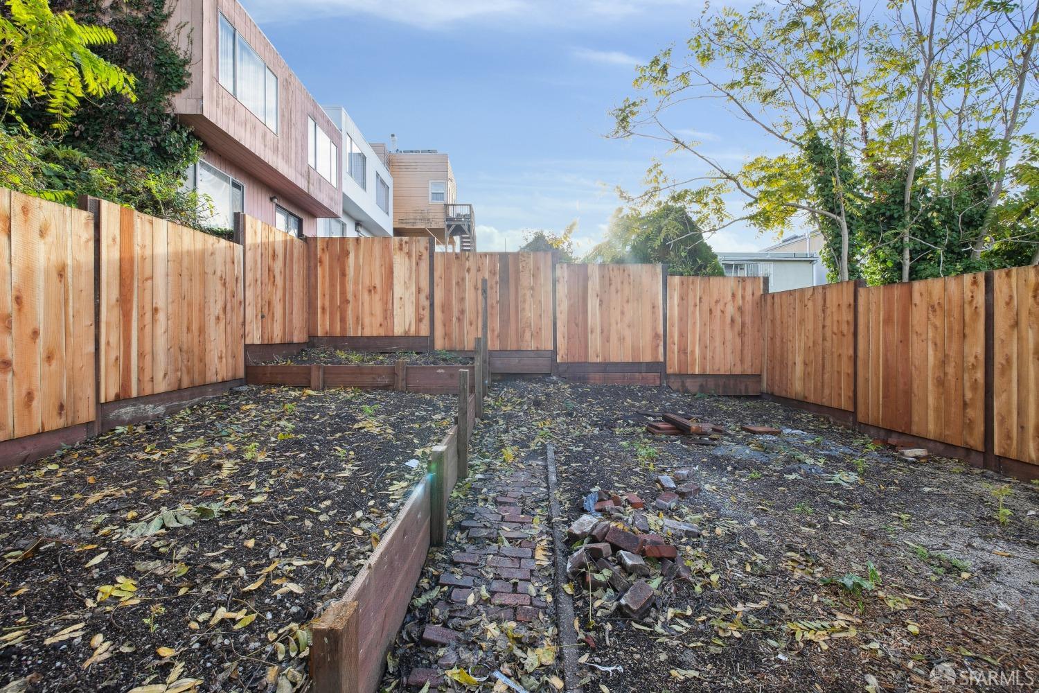 Detail Gallery Image 23 of 26 For 1015 Key Ave, San Francisco,  CA 94124 - 4 Beds | 1/1 Baths