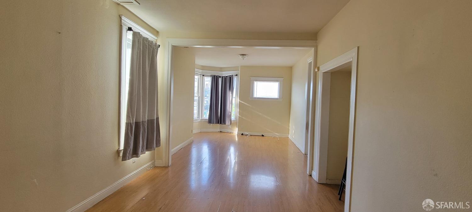 Detail Gallery Image 3 of 24 For 2206 23rd Ave, Oakland,  CA 94606 - 3 Beds | 1/1 Baths