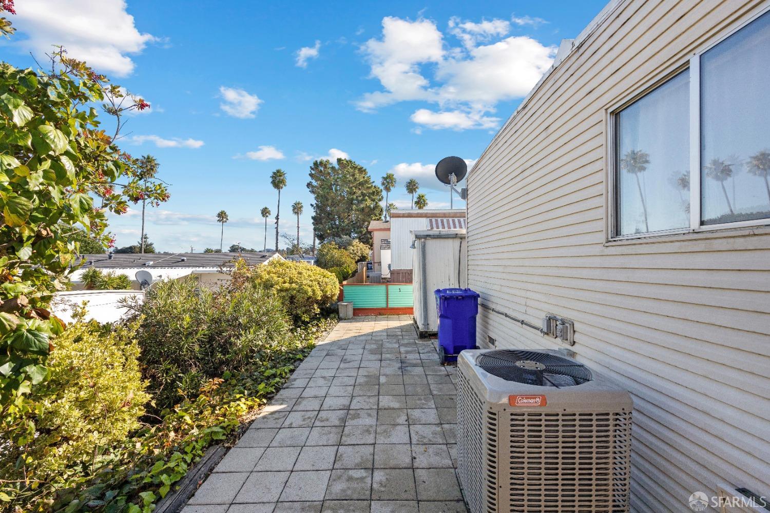 Detail Gallery Image 7 of 31 For 16401 San Pablo Ave 275, San Pablo,  CA 94806 - 2 Beds | 2 Baths