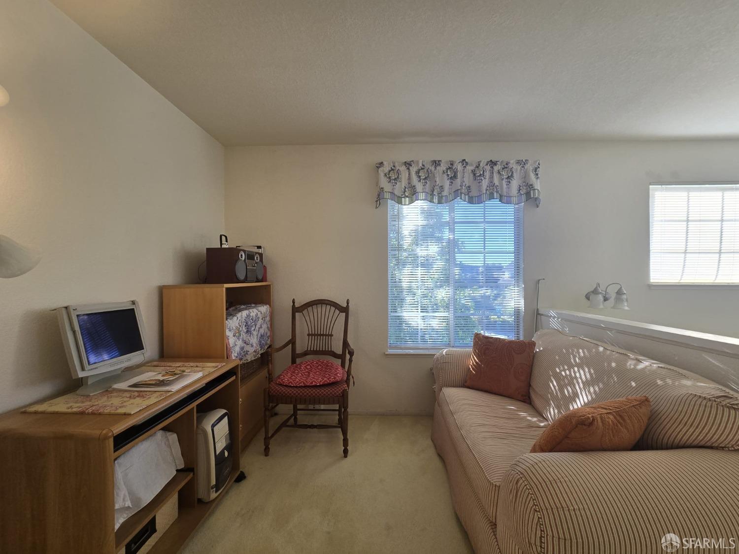 Detail Gallery Image 4 of 12 For 1001 Arlington Ln #276,  Daly City,  CA 94014 - 2 Beds | 2/1 Baths