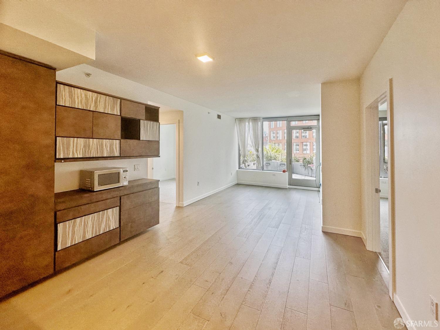 Detail Gallery Image 1 of 45 For 1000 3rd St #302,  San Francisco,  CA 94158 - 2 Beds | 2 Baths