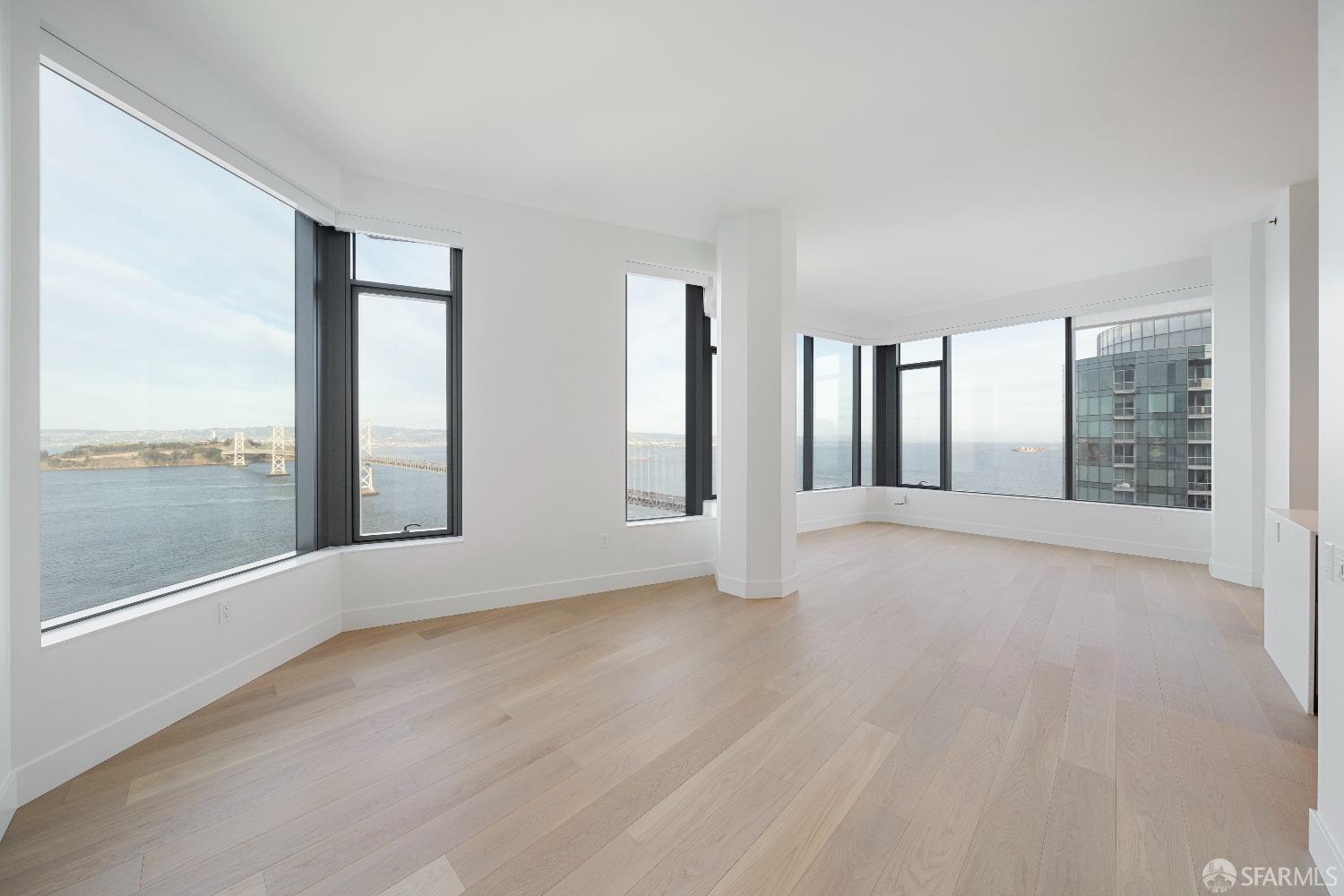 Detail Gallery Image 2 of 57 For 280 Spear St 38c,  San Francisco,  CA 94105 - 3 Beds | 2/1 Baths