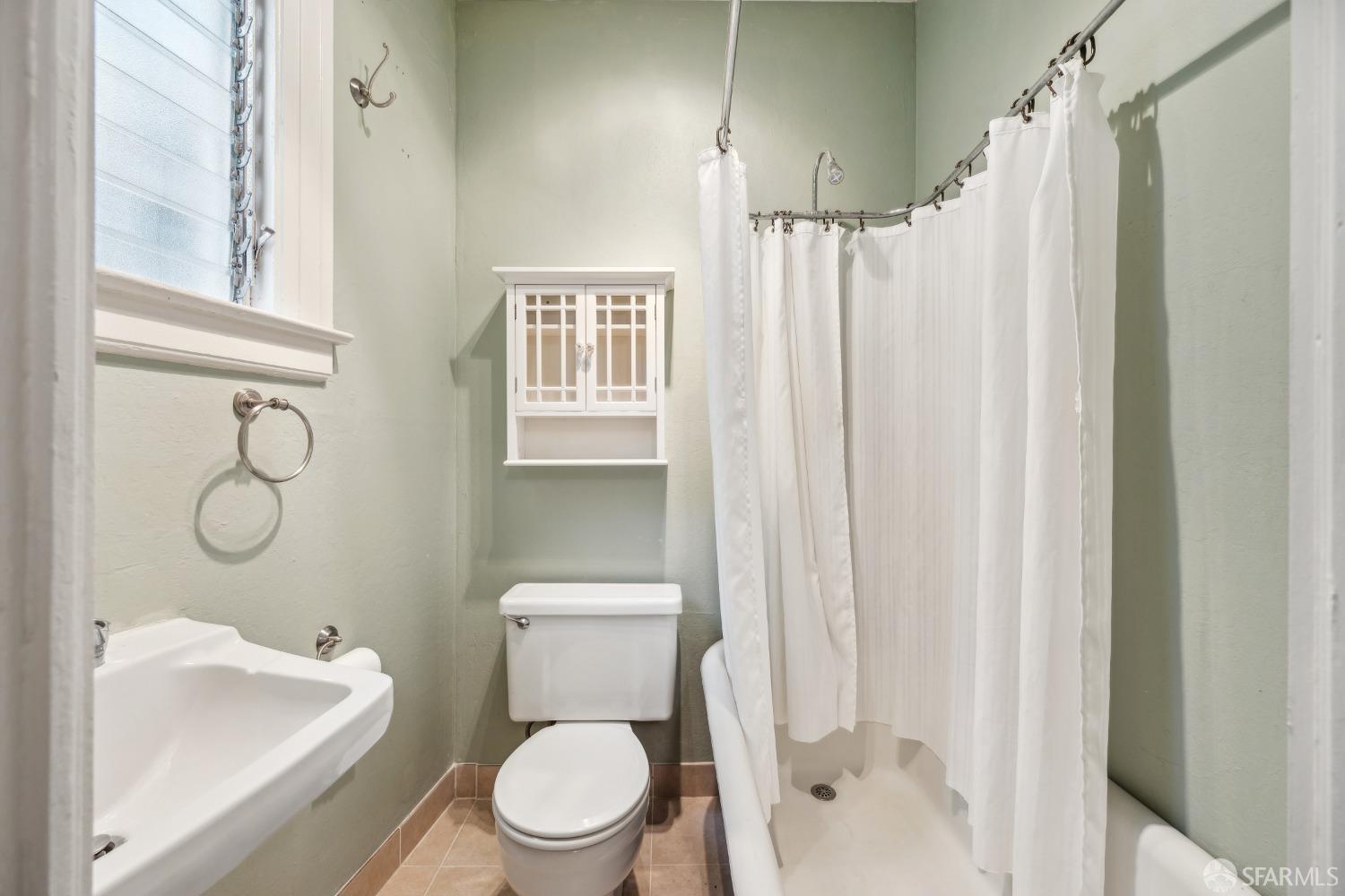 Detail Gallery Image 22 of 43 For 2267 Hayes St, San Francisco,  CA 94117 - – Beds | – Baths