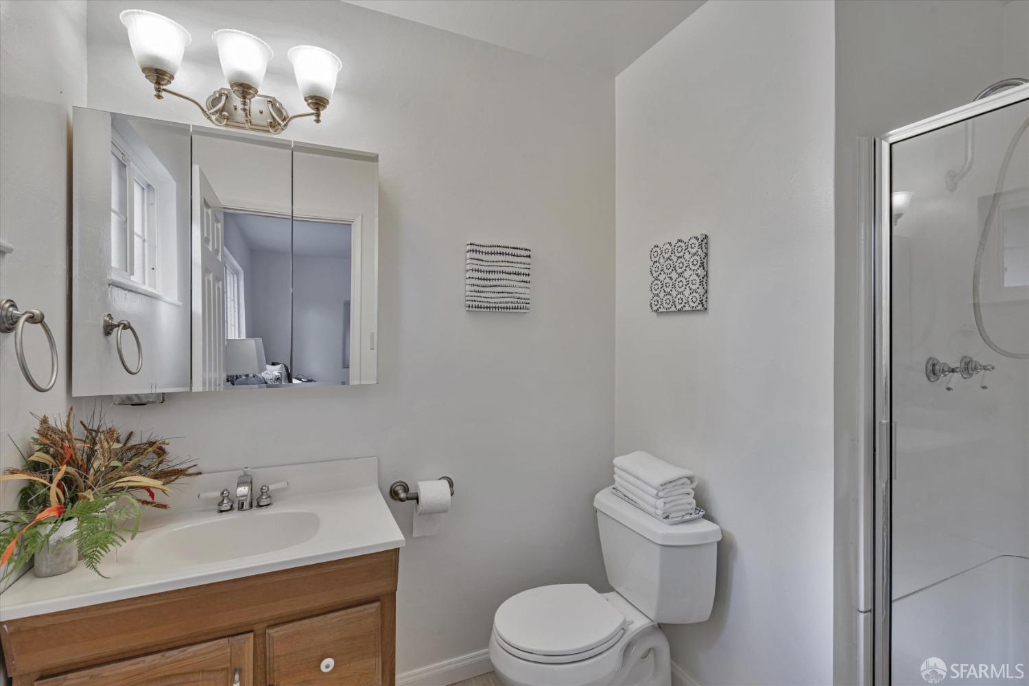 Detail Gallery Image 27 of 38 For 2064 Murphy Dr, San Pablo,  CA 94806 - 3 Beds | 2 Baths