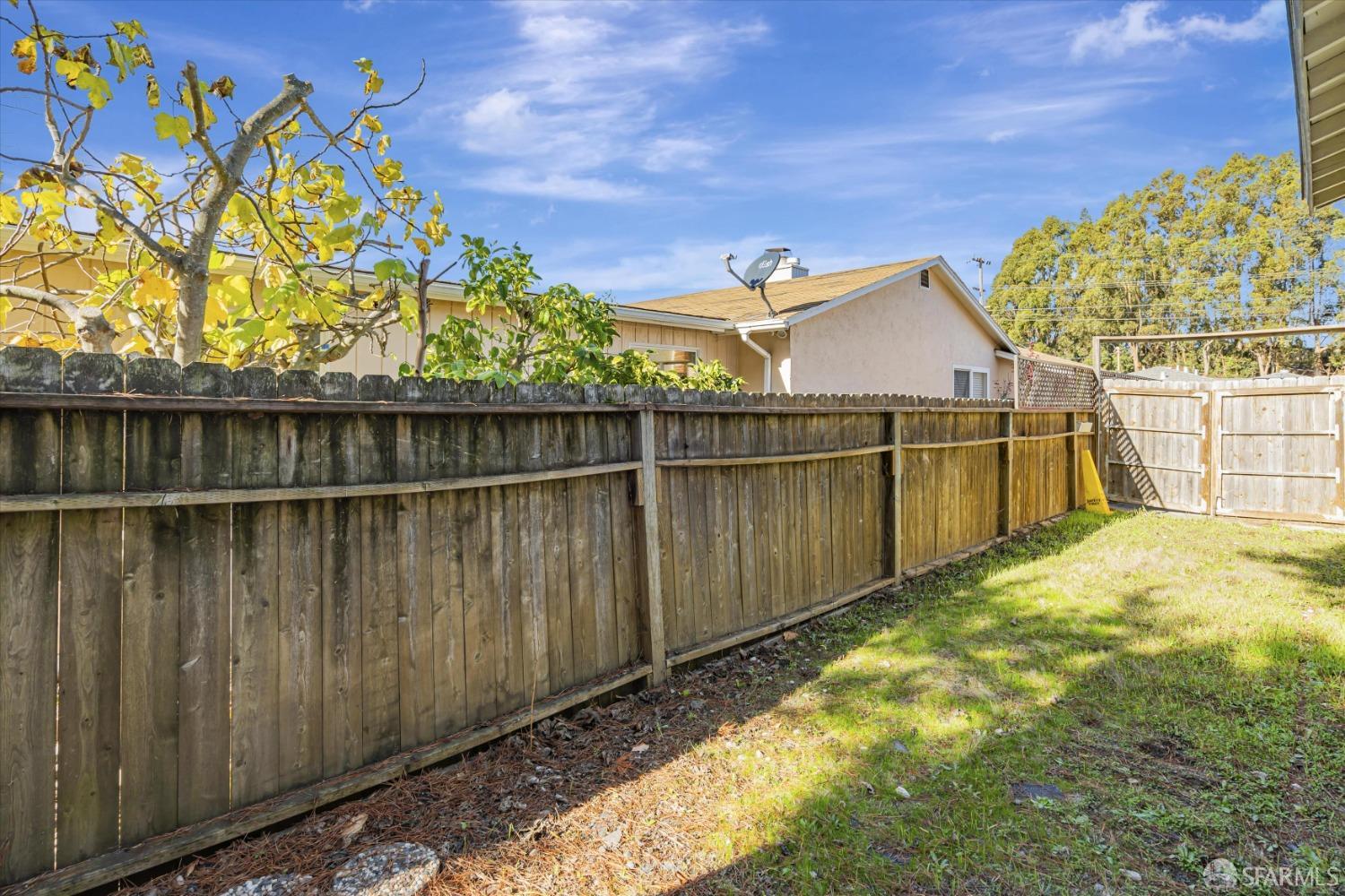 Detail Gallery Image 38 of 38 For 2064 Murphy Dr, San Pablo,  CA 94806 - 3 Beds | 2 Baths