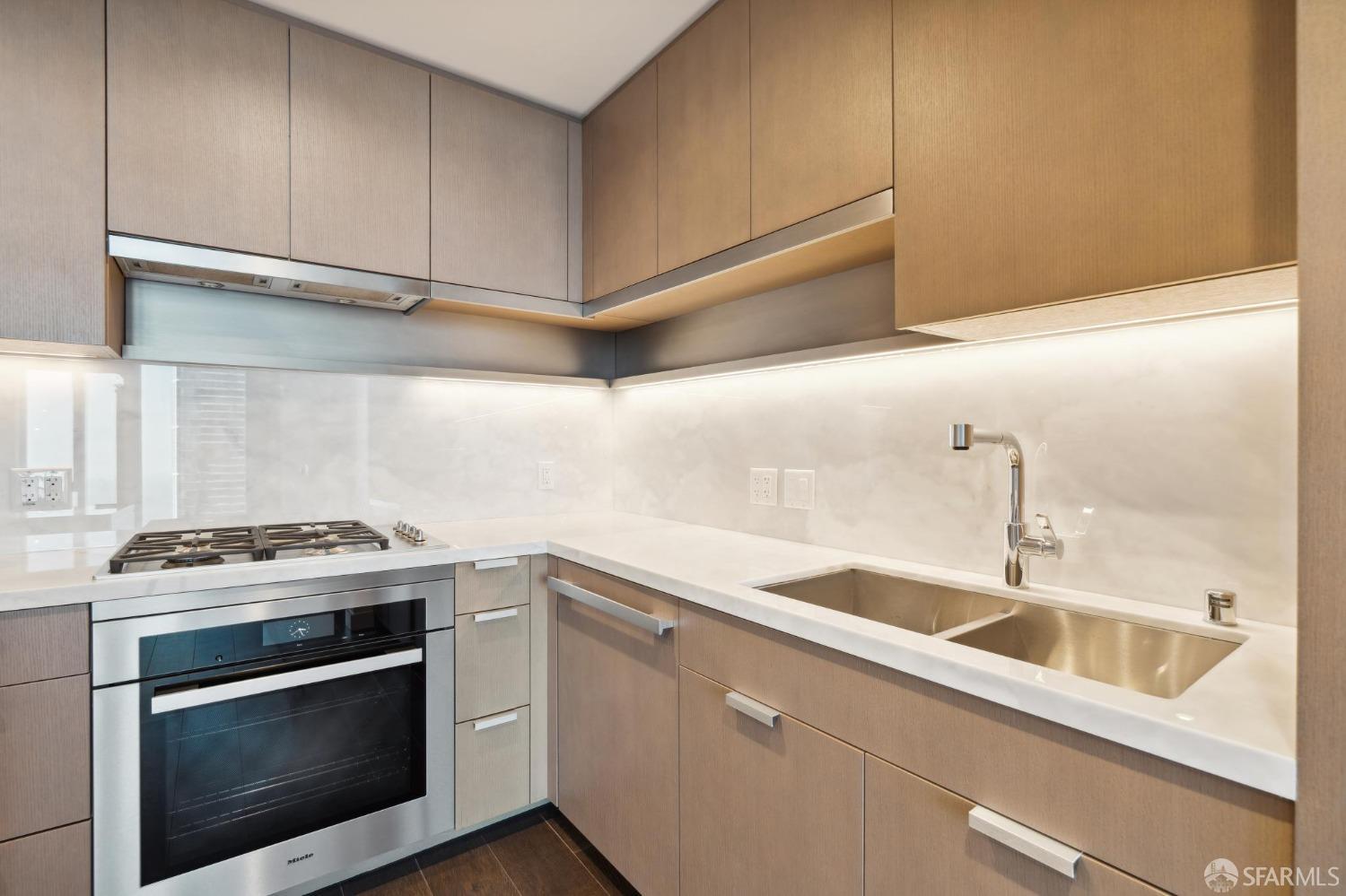 Detail Gallery Image 11 of 54 For 488 Folsom St #4106,  San Francisco,  CA 94105 - 2 Beds | 2 Baths