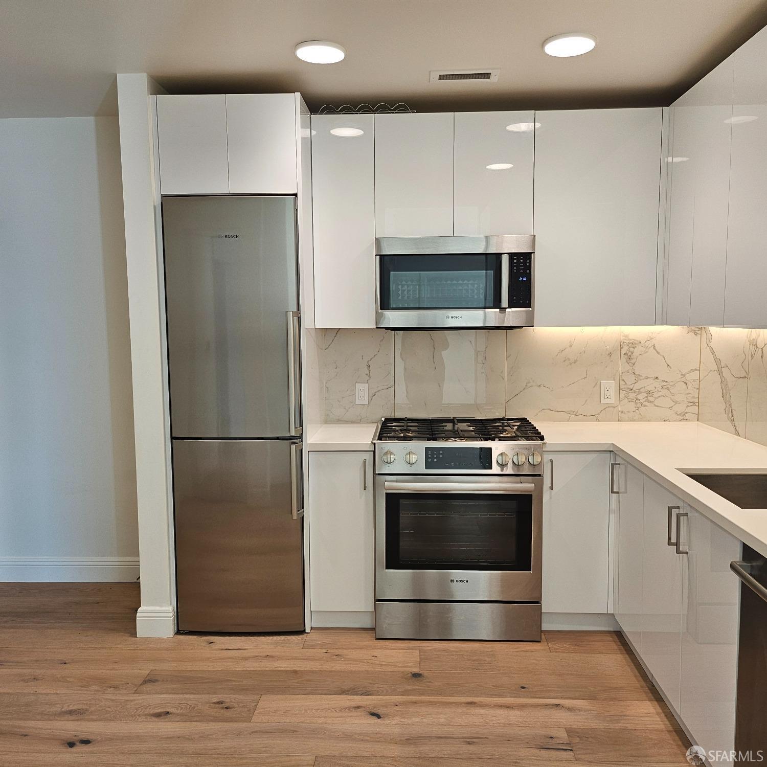 Detail Gallery Image 2 of 13 For 588 Minna St #604,  San Francisco,  CA 94103 - 2 Beds | 2 Baths