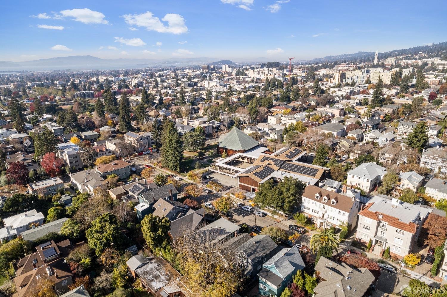 Detail Gallery Image 39 of 40 For 2724 Garber St a,  Berkeley,  CA 94705 - 2 Beds | 1 Baths