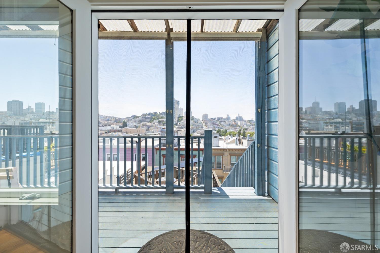 Detail Gallery Image 22 of 35 For 1347 Kearny St, San Francisco,  CA 94133 - – Beds | – Baths