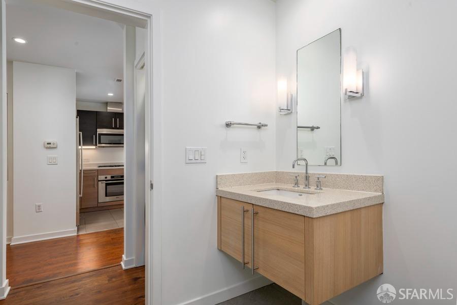 Detail Gallery Image 12 of 23 For 6465 San Pablo Ave #303-L,  Emeryville,  CA 94608 - 2 Beds | 2 Baths