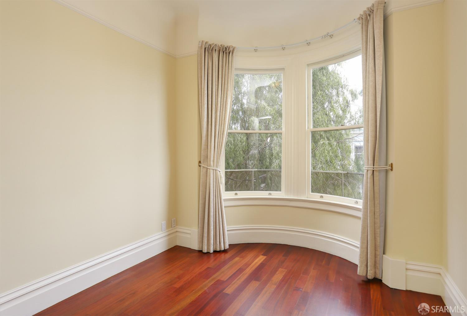 Detail Gallery Image 9 of 17 For 1755 Hayes St, San Francisco,  CA 94117 - 3 Beds | 2/1 Baths