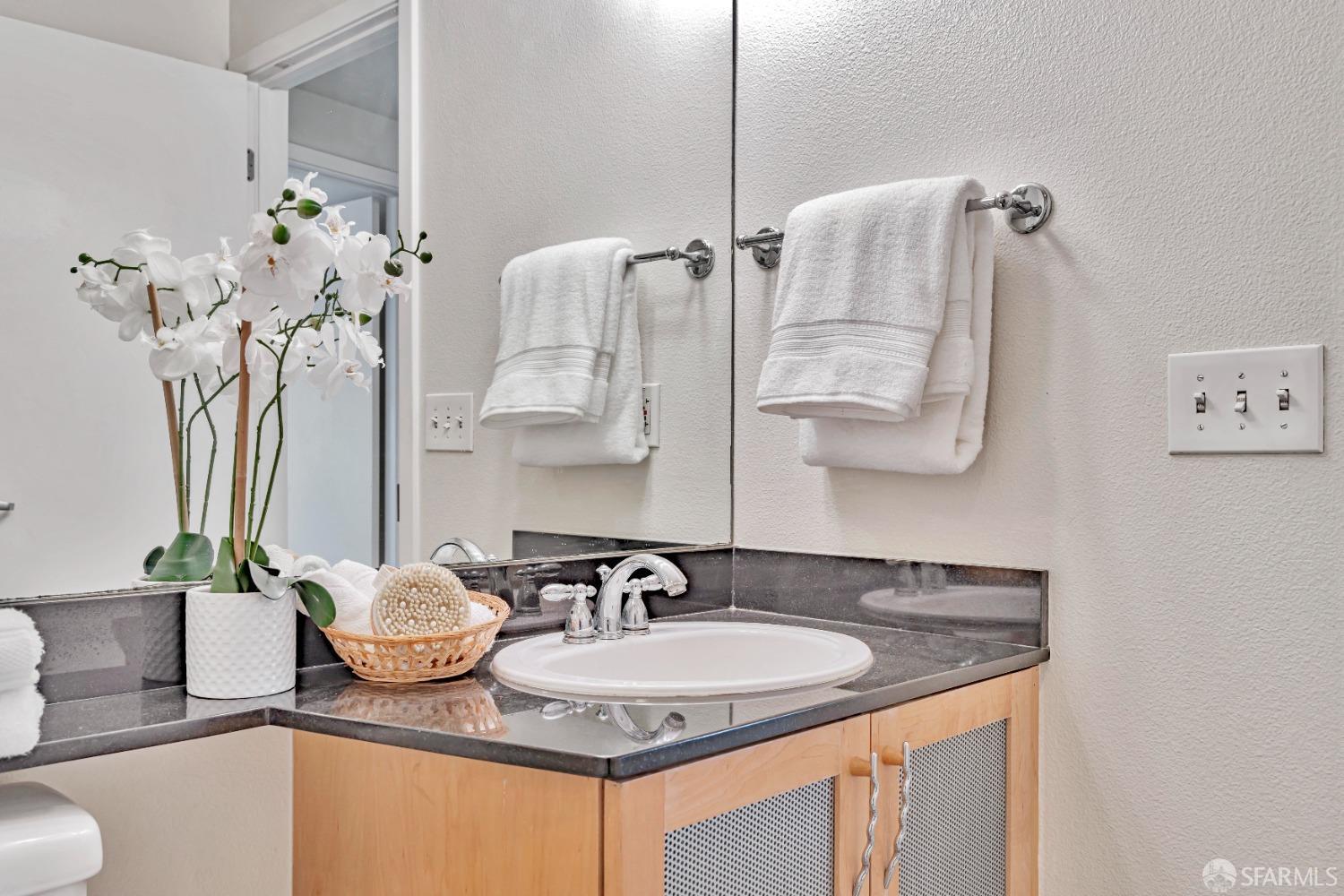 Detail Gallery Image 31 of 59 For 1200 65th St #202,  Emeryville,  CA 94608 - 2 Beds | 1 Baths