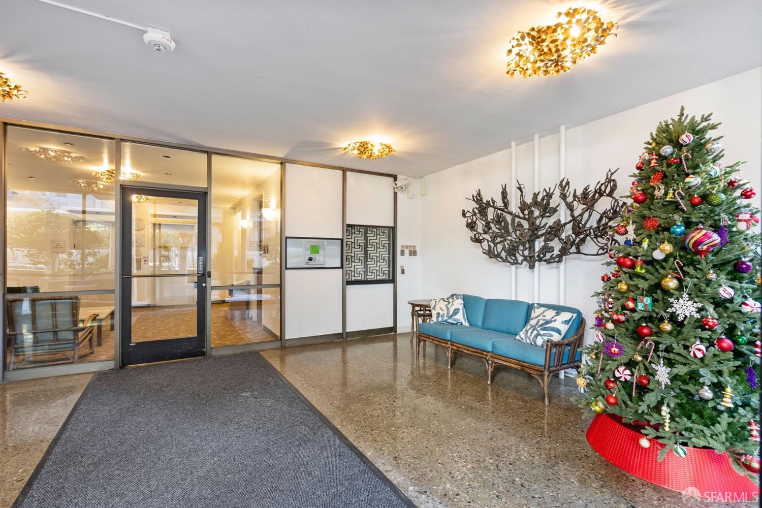 Photo #5: 424084147 Listing 