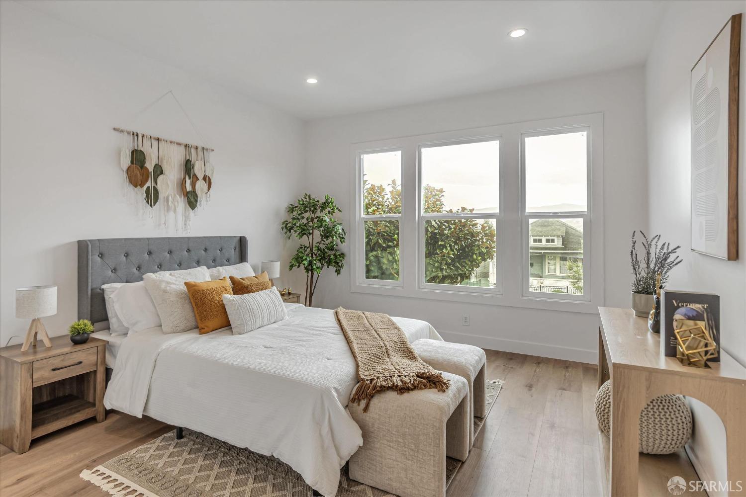 Detail Gallery Image 21 of 41 For 1470 Palou Ave, San Francisco,  CA 94124 - 3 Beds | 2 Baths