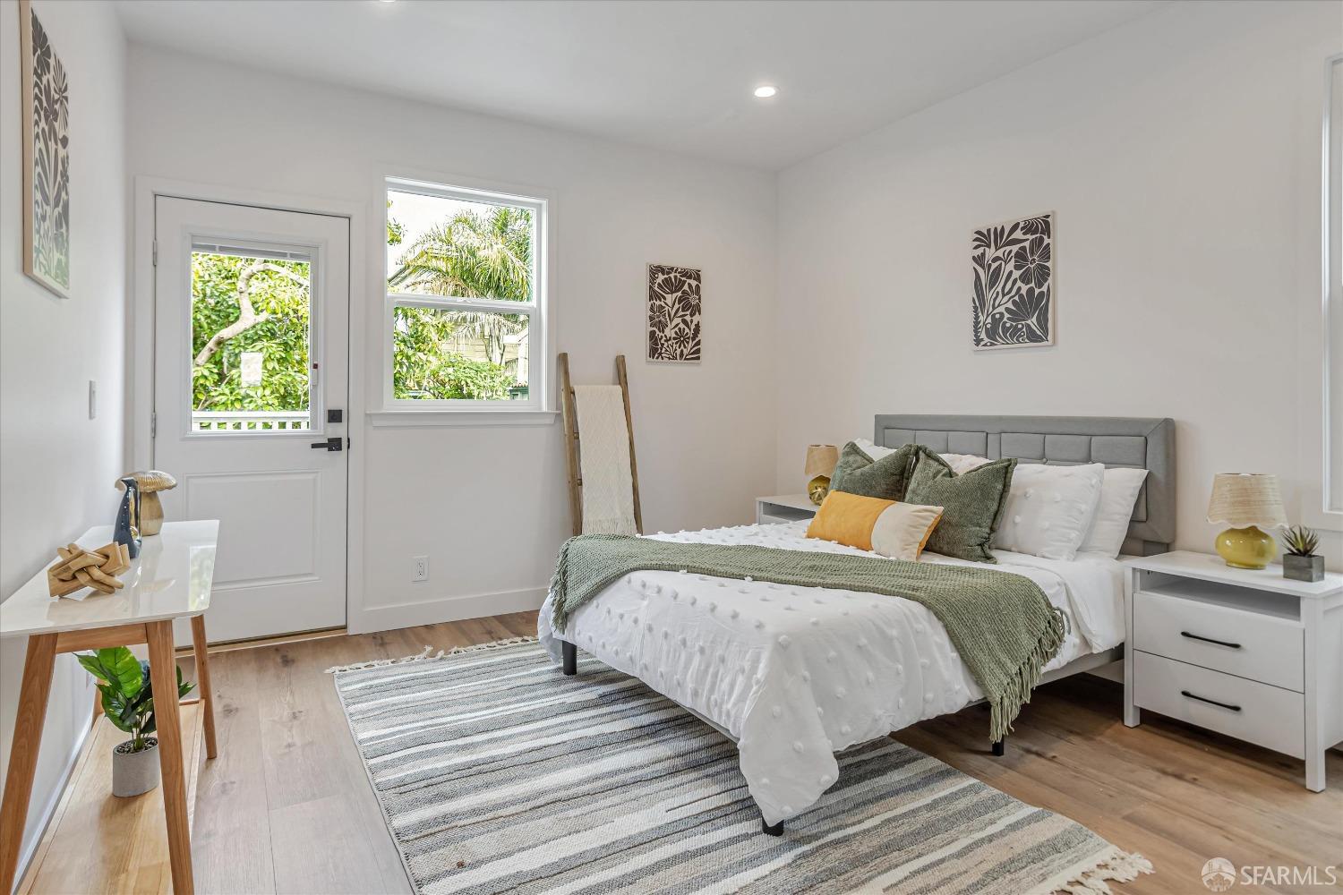 Detail Gallery Image 16 of 41 For 1470 Palou Ave, San Francisco,  CA 94124 - 3 Beds | 2 Baths