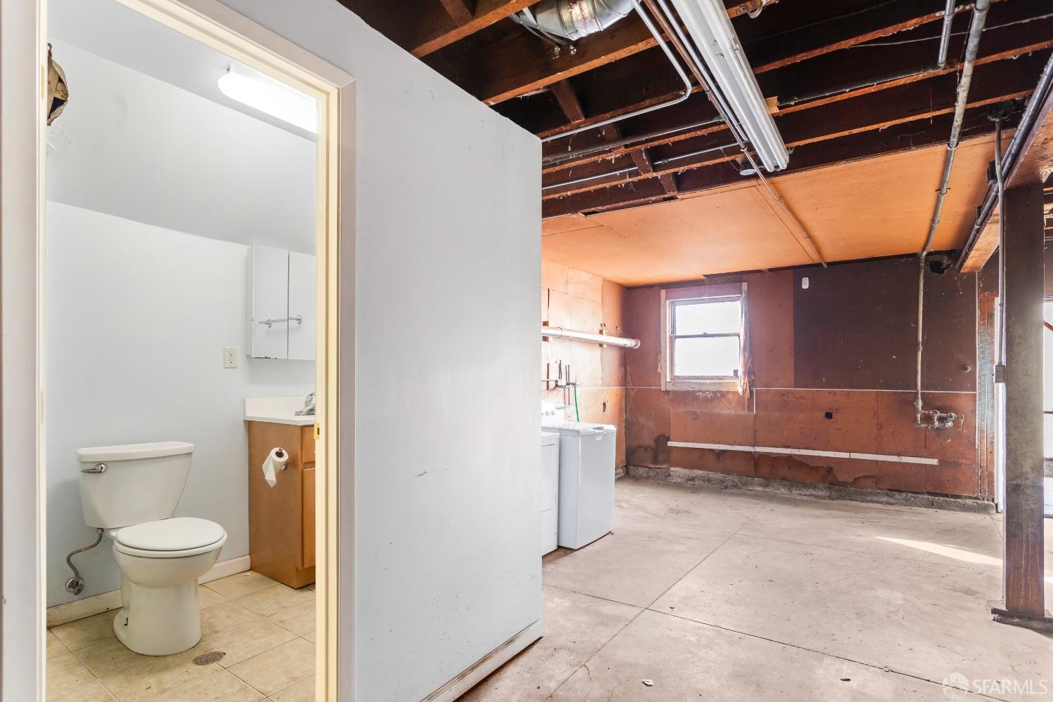 Detail Gallery Image 22 of 28 For 233 Tingley St, San Francisco,  CA 94112 - 2 Beds | 1/1 Baths