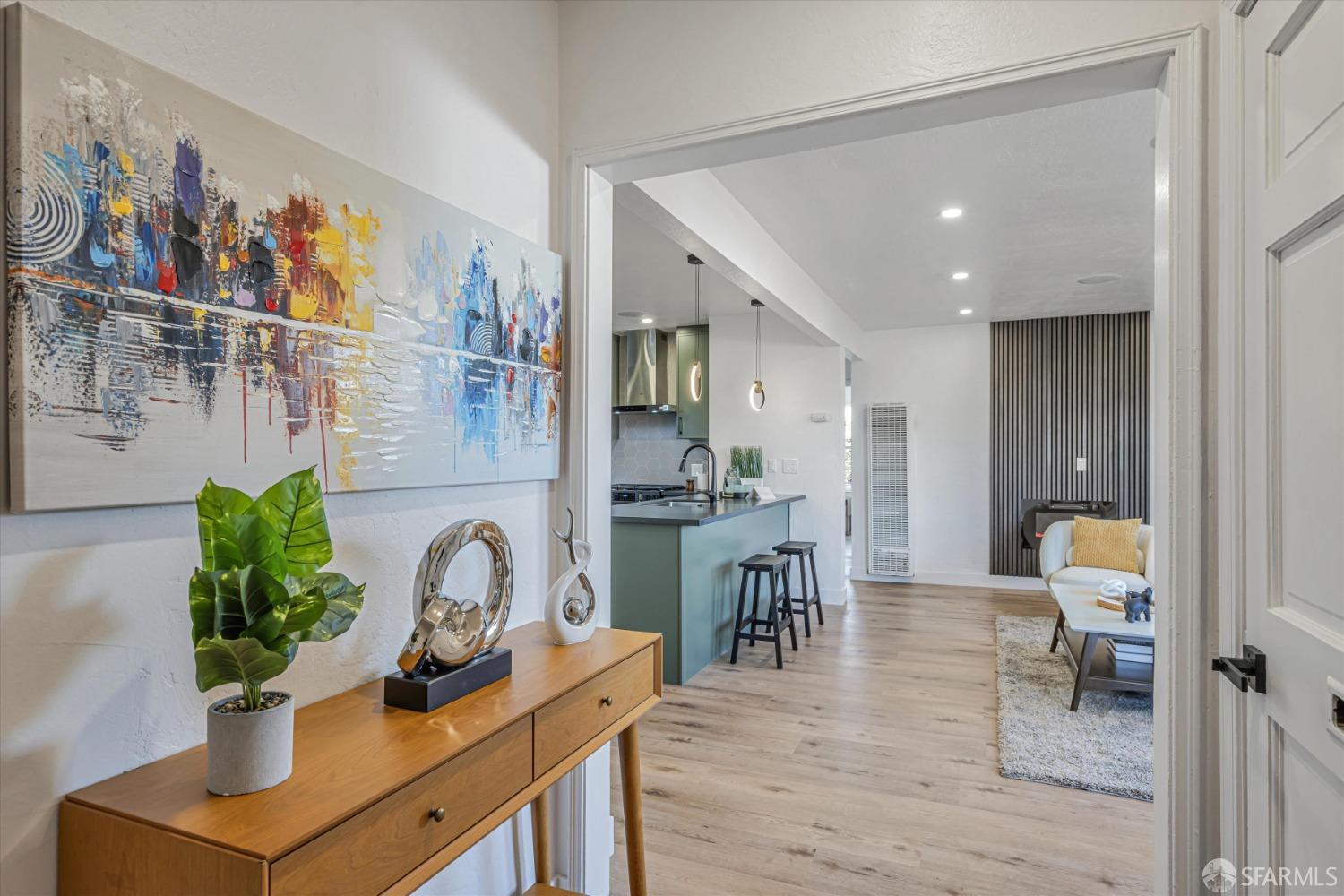 Detail Gallery Image 3 of 29 For 877 7th St, Richmond,  CA 94801 - 3 Beds | 1 Baths